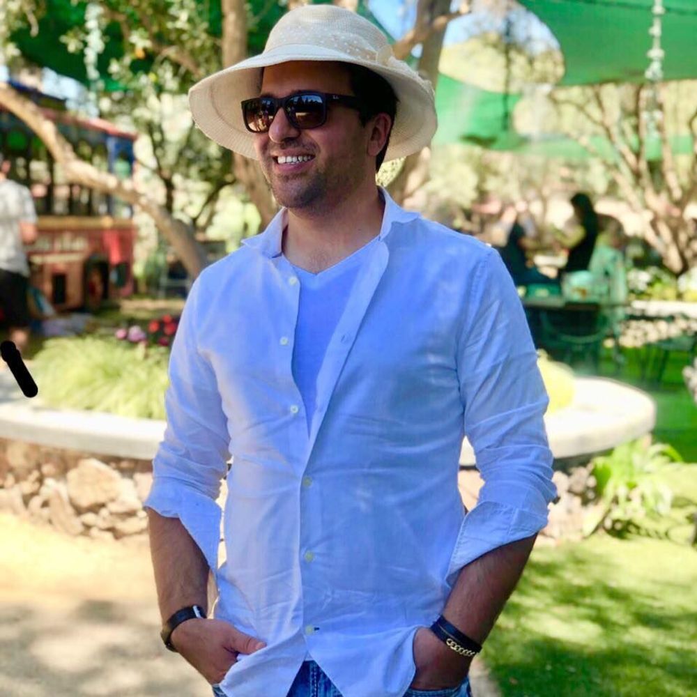 Meet your Posher, Nima